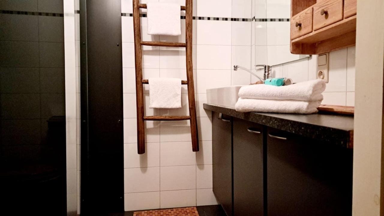 Comfortable Chalet In A Unique Location In Forest Essen المظهر الخارجي الصورة